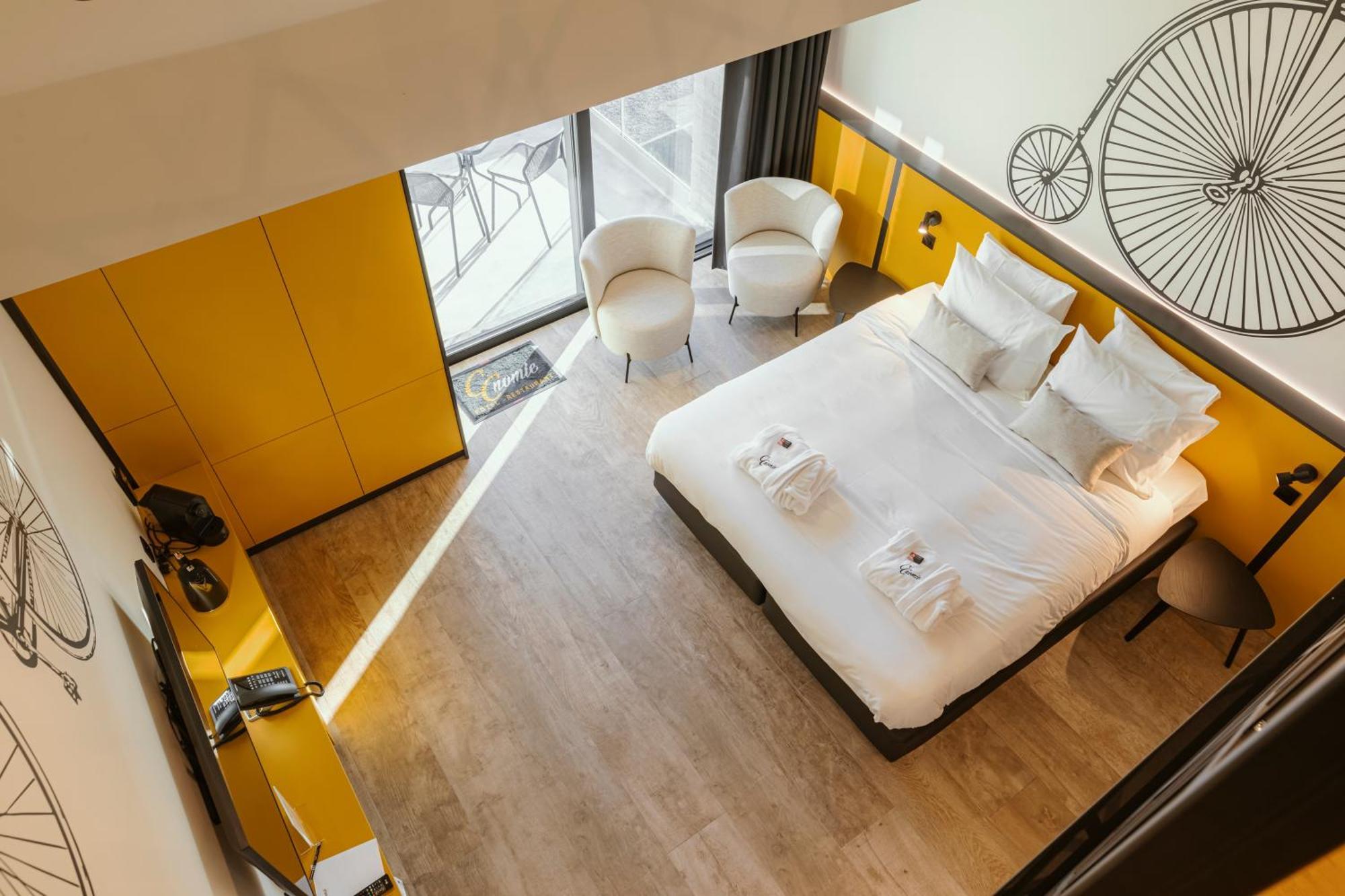 Cc Nomie Hotel Restaurant Динан Экстерьер фото